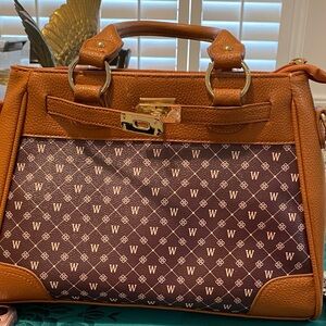 Elegant Cinnamon Handbag